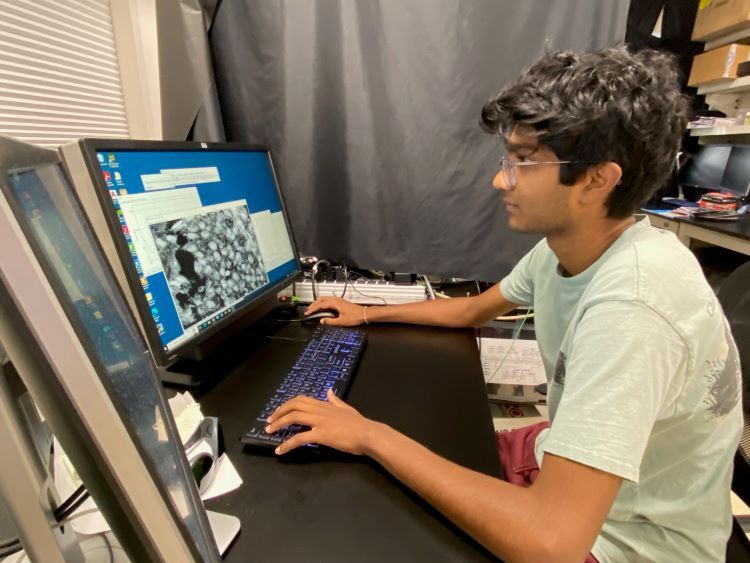 Raghav working on line analysis.